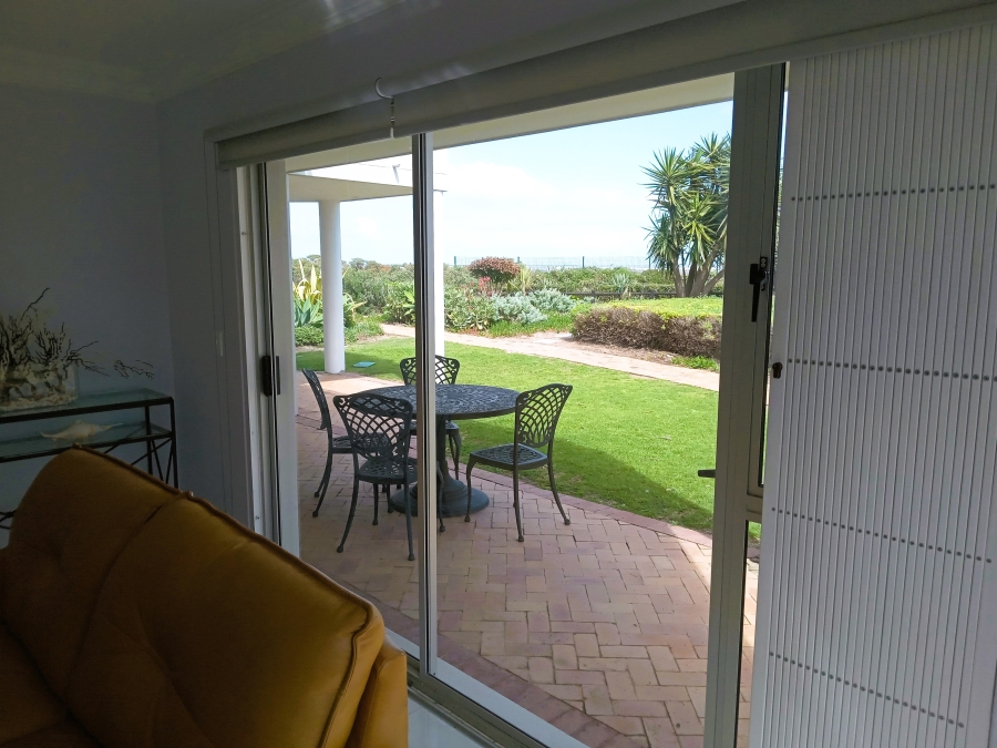 To Let 4 Bedroom Property for Rent in Greenways Golf Estate Western Cape